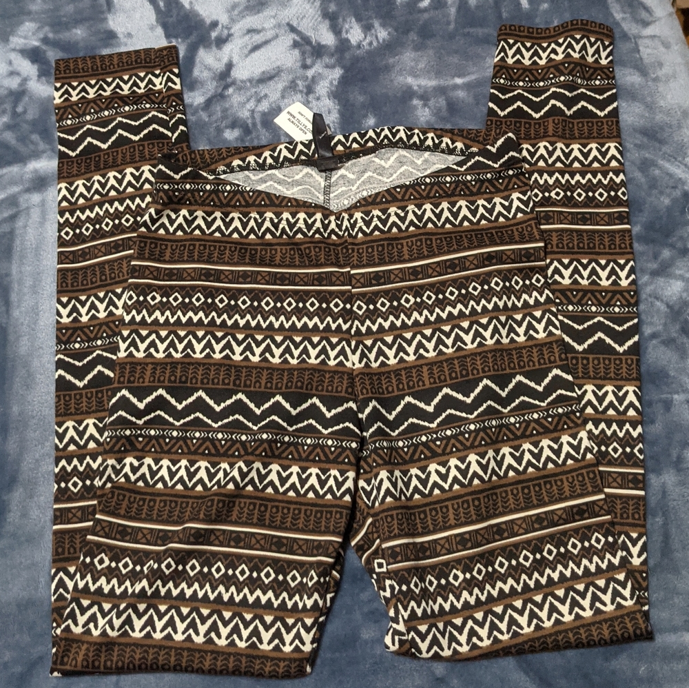 Patterned leggings